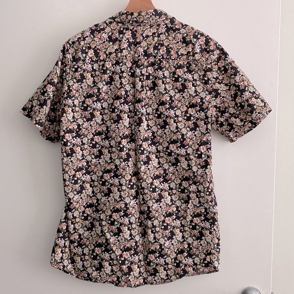 Pacsun floral men’s button down - Picture 3 of 4